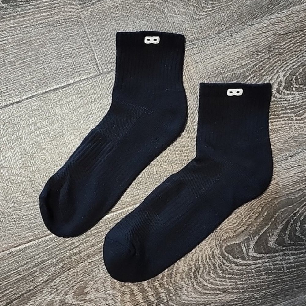 Pair of Thieves "Bowo" cushion Ankle Socks